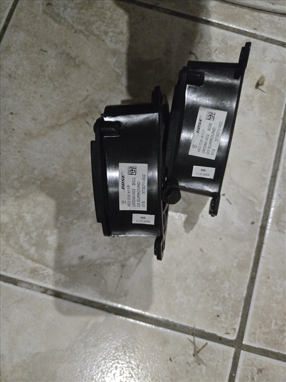 Audi A8 (D3 - 4E) Mélynyomó,hátsó hangszorok 5. kép