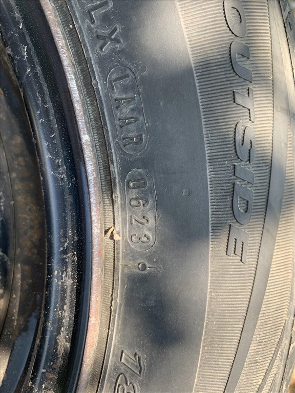  4x108 lyukosztású 15" használt  lemezfelni, rajta 185/65 újszerű Nexen nyári gumi   6. kép