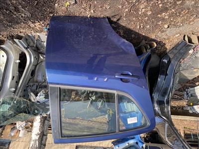 SUZUKI SPLASH  Jobb hátsó Ajtó (Részeivel)