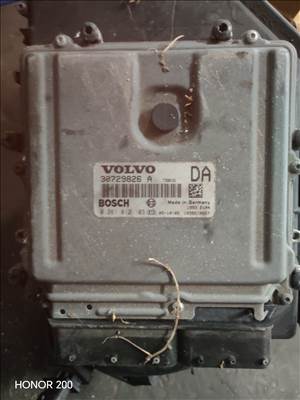 Volvo motorvezérlő  30729826 0281012103