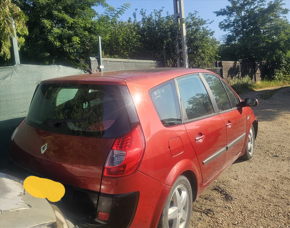 Renault Scénic II Csomagtér ajtó Csomagtérajtó  1. kép