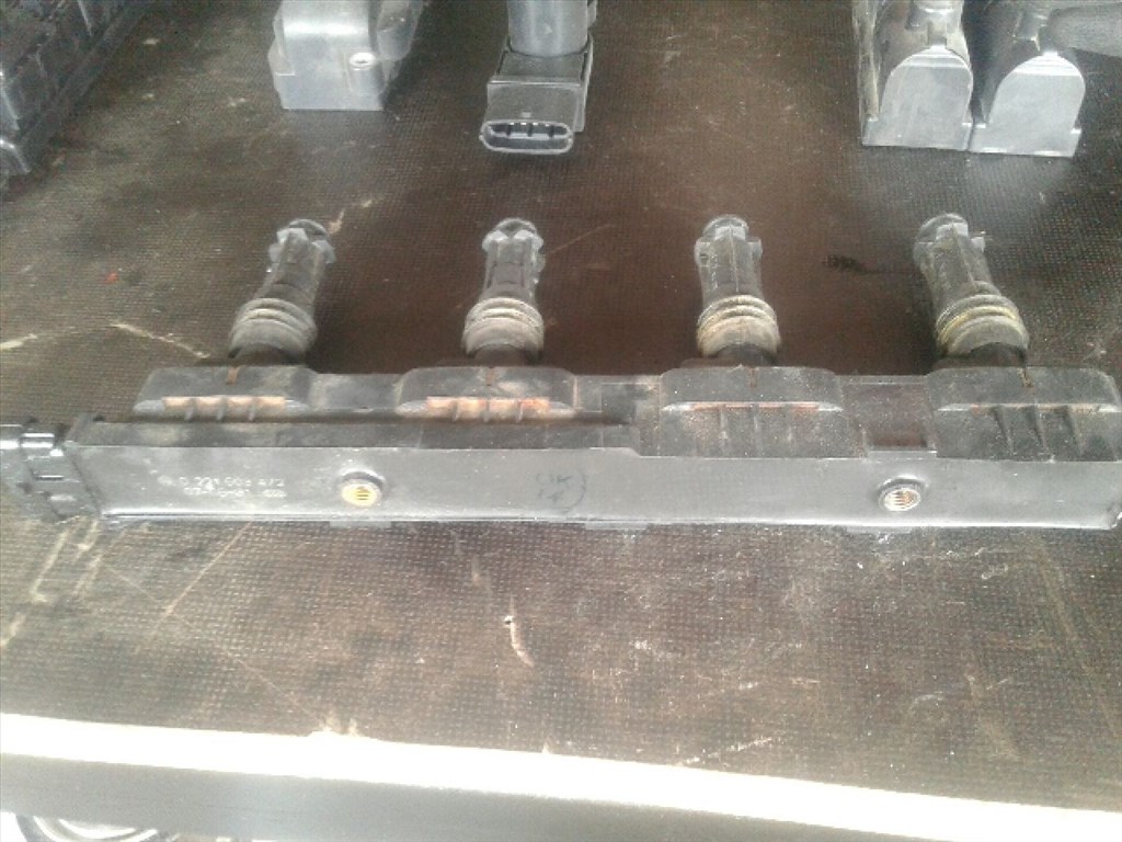 Opel Corsa C 1.2 Gyújtótrafó 1063 ,  1. kép