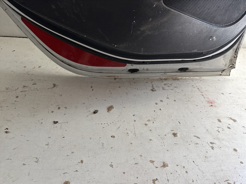 13540 Opel Astra J Bal hátsó Ajtó Fehér 5 ajtós 7. kép