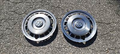 Volkswagen Golf I, Santana stb gyári 13" dísztárcsa pár szép állapotban eladó!