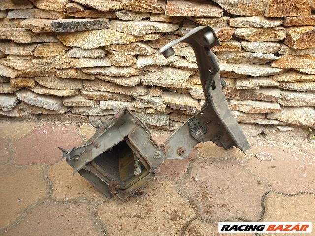 Opel Astra H Bal lámpakeret + nyúlványvég  2. kép