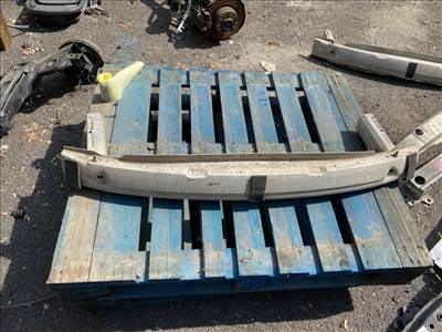 AUDI A6 4B, C5 Hátsó Lökhárító Merevítő (Fém) 014185