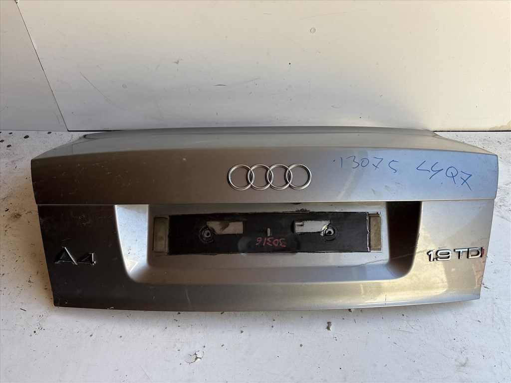 13075 Audi A4 B6 2000-2004 Csomagtérajtó    Szürke 1. kép