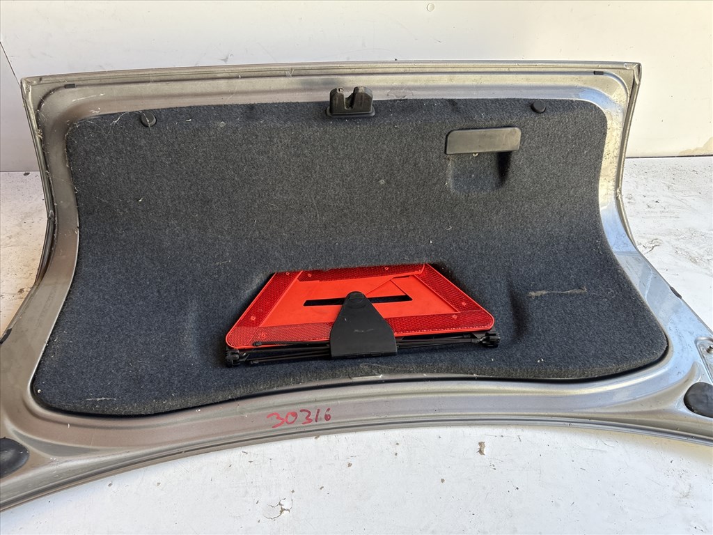 13075 Audi A4 B6 2000-2004 Csomagtérajtó    Szürke 6. kép