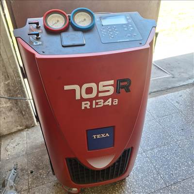 Autóklíma töltő gép