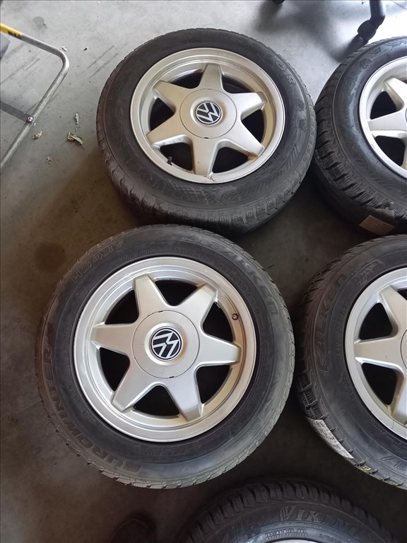  VW 5x112-as 7.5x15" használt (gyári felni) alufelni, rajta 205/60 használt Falken téli gumi sxx2 2. kép