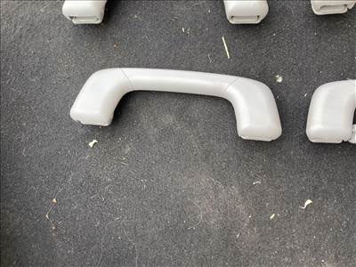 HYUNDAI i40 CW VF Bal első Kapaszkodó (Felső)