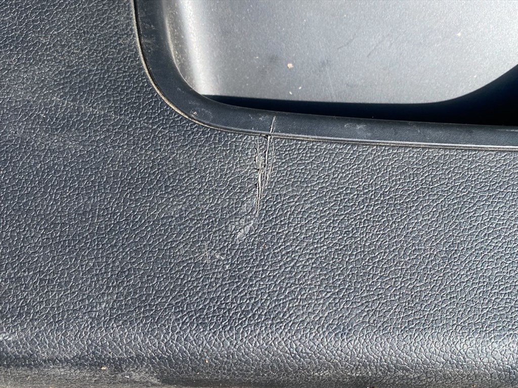 KIA CEED SW ED Csomagtérajtó Kárpit 2. kép