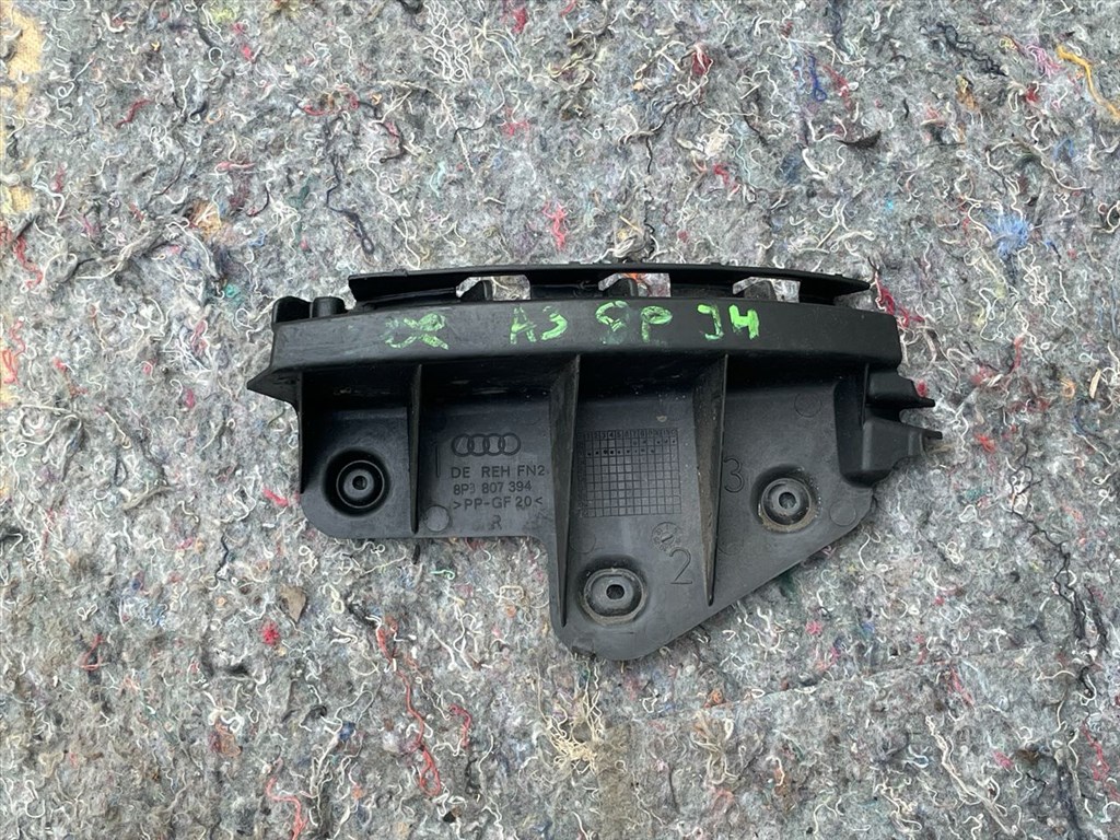 AUDI A3 8P1 Jobb hátsó Oldal Lökhárító Tartó (Műanyag) 014074 1. kép