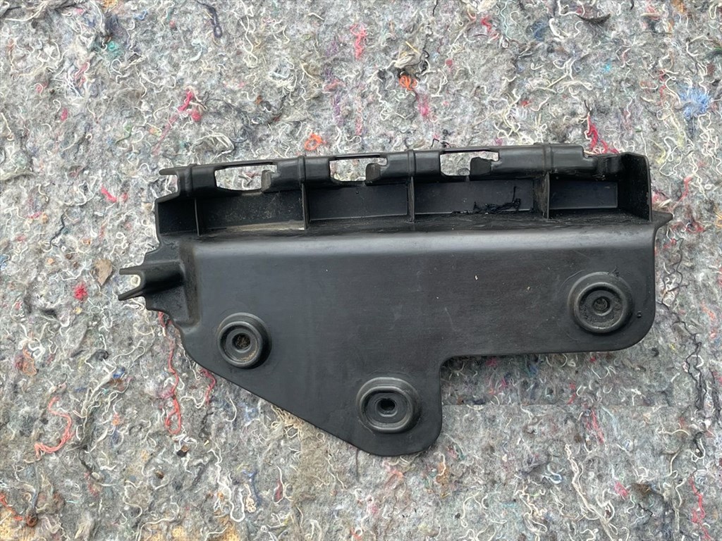 AUDI A3 8P1 Jobb hátsó Oldal Lökhárító Tartó (Műanyag) 014074 2. kép