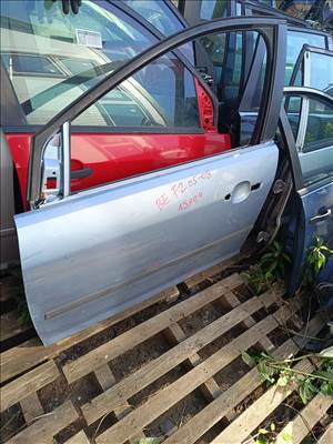 Ford Focus Mk2 Bal első ajtó  f20508