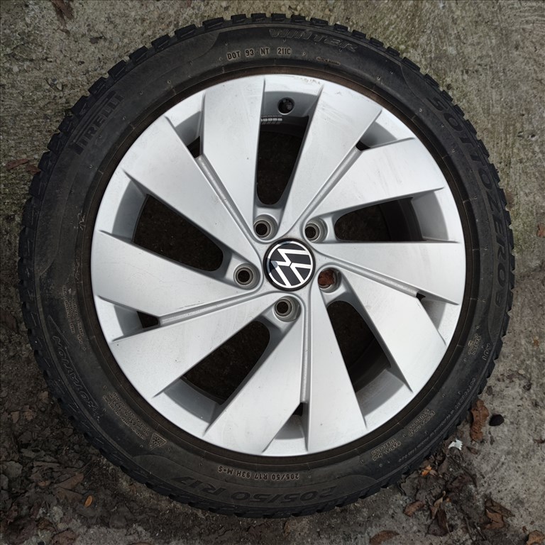 205/50 R17 Pirelli téli gumi 5x112 17 Gyári Volkswagen alufelni 190000ft a 4db/133/ 1. kép