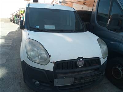 Fiat Doblo II lökhárító, motorháztető, sárvédő 