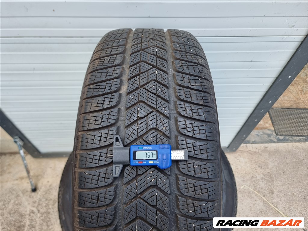 245/45R21 Pirelli téli 2db teljesen újszerű állapotban eladó! 1. kép