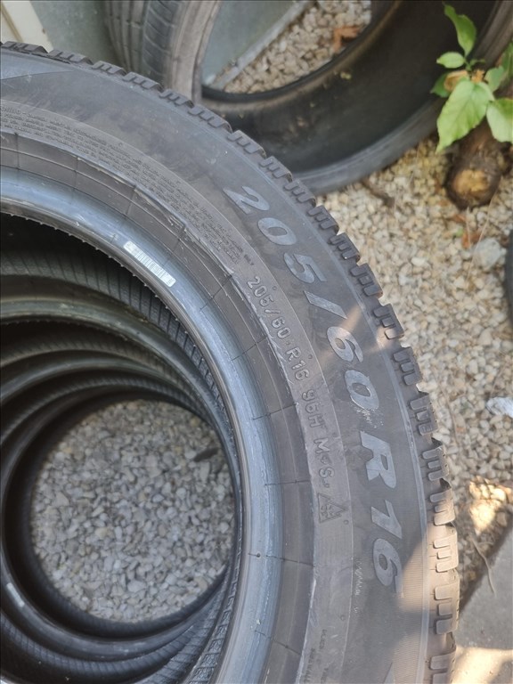  205/6016" újszerű Pirelli winter Cinturato 2 téli gumi 4db  6. kép