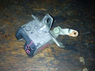 Opel Corsa B Csomagtérajtó Zárszerkezet *65483* 1. kép