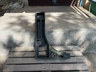 FORD FOCUS IV  Pótkerék Szerszámtartó