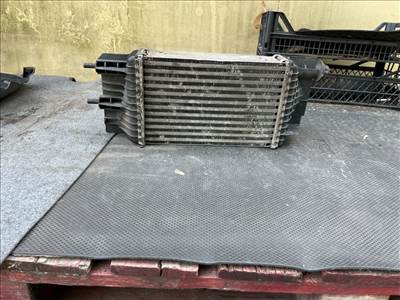 NISSAN PULSAR C13 Intercooler