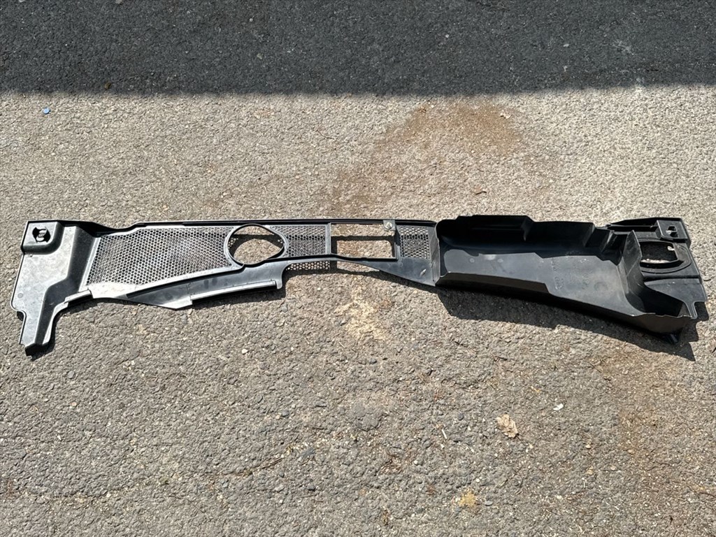 AUDI A4 8K2, B8 Levélrács 017041 2. kép