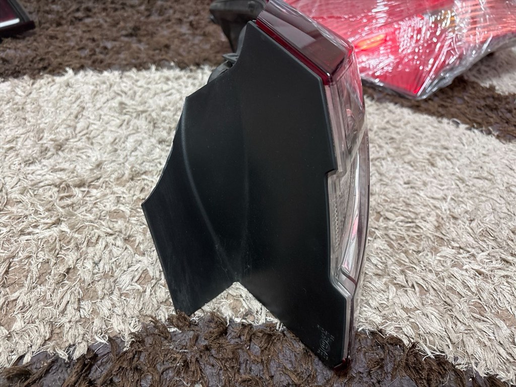 RENAULT MEGANE III Grandtour KZ0/1 Jobb Külső Hátsó Lámpa 015640 3. kép