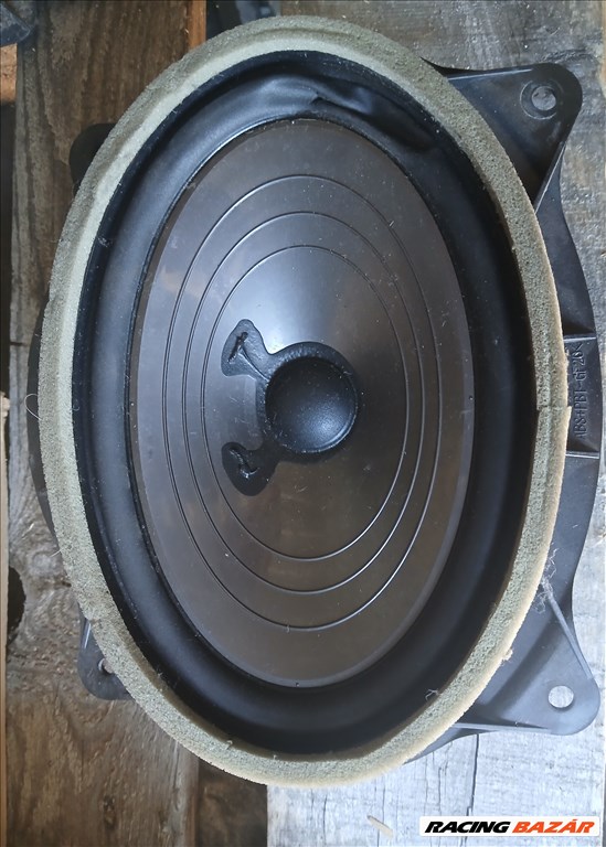 Lexus RX 450h bal első mély hangszóró  1. kép