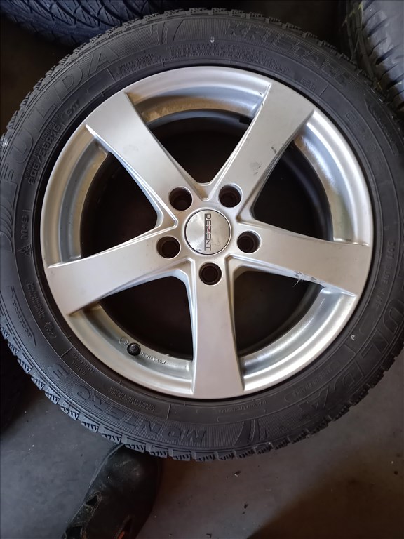  Vw audi 5x112-as 6.5x16" használt Dezent alufelni, rajta 205/55 használt Fulda téli gumi sxx4 3. kép