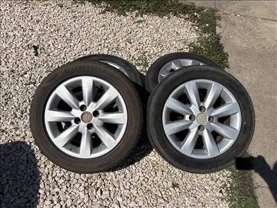Suzuki Liana gyári alufelni szett, 4x100, 15” 195/55R15 téli gumik DH6019