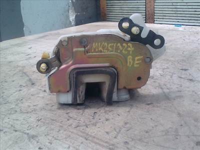 NISSAN VANETTE CARGO Bal első ajtó zárszerkezet mechanikus