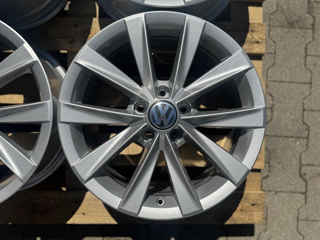 R17 5x112 Original Volkswagen VW Golf 6 VI 7 VII Valley Sport gyári alufelnik felnik 3. kép