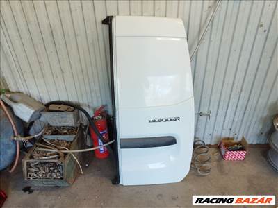 Dacia Dokker jobb oldali komplett csomagtérajtók