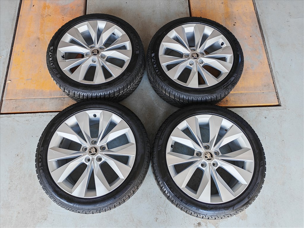 18" 5x112 Skoda "Cassiopeia" gyári alufelni szett téligumikkal! 3. kép