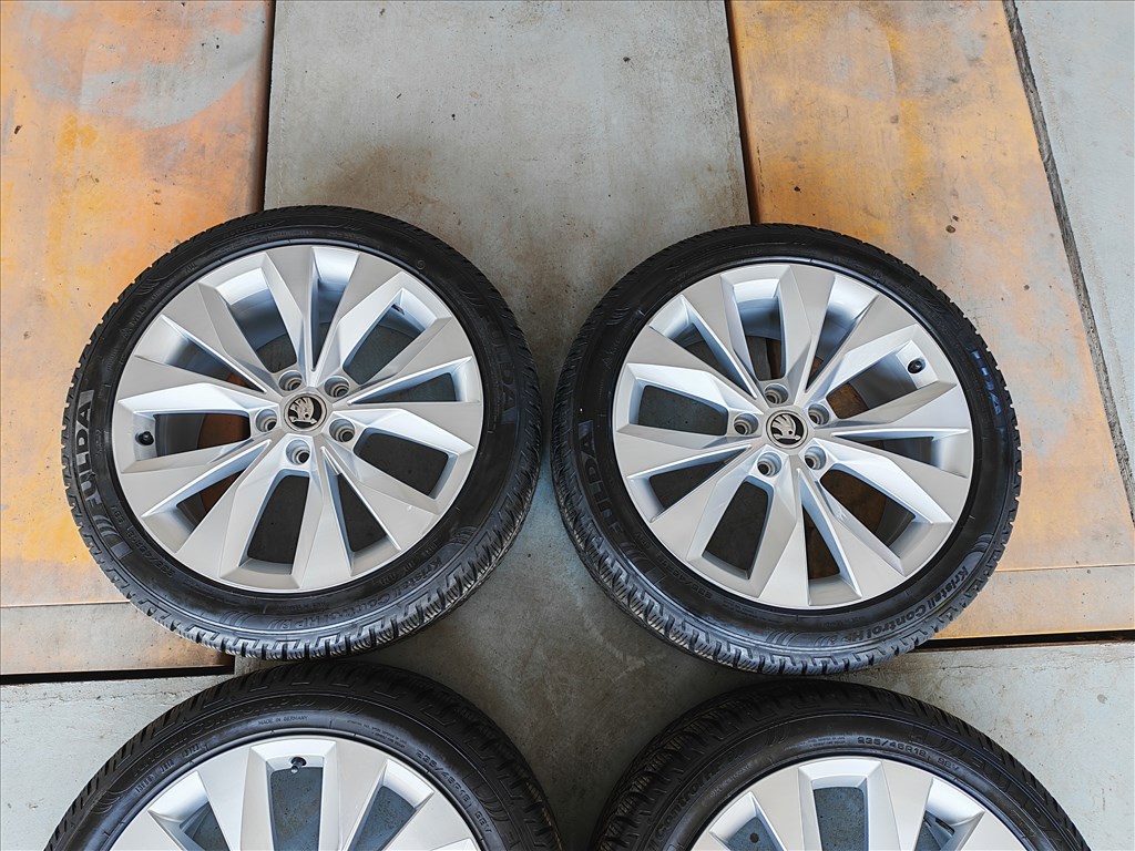 18" 5x112 Skoda "Cassiopeia" gyári alufelni szett téligumikkal! 5. kép