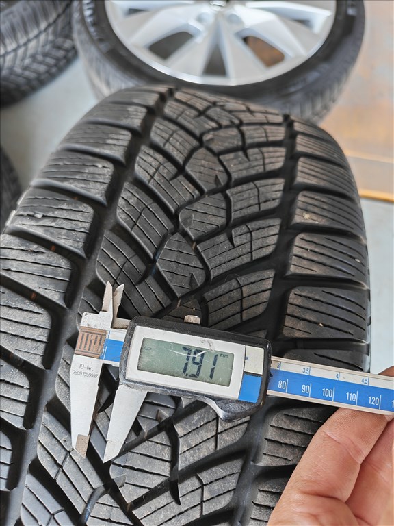 18" 5x112 Skoda "Cassiopeia" gyári alufelni szett téligumikkal! 7. kép