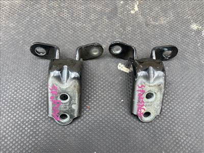 KIA SPORTAGE QL, QLE Bal első Zsanér