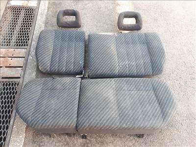 Opel Astra F 1998 sedan hátsó fejtámlás üléssor 