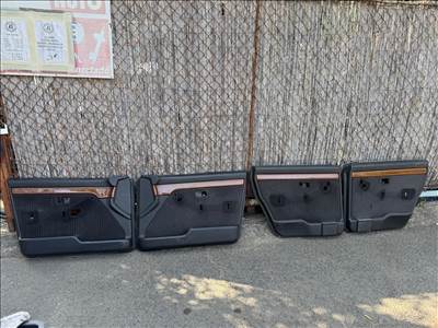 Audi 100 ajtókárpit garnitúra