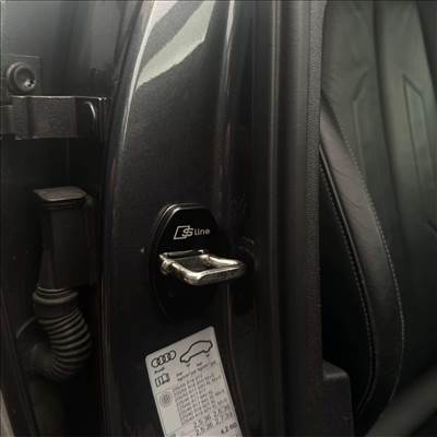 Audi -hoz ajtó "kampó" dísz, kupak