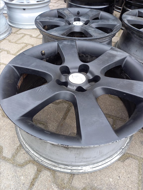 Hyundai Santa Fe gyári alu szett Fekete 7x18 5x114.3 Et41 dxx 4. kép