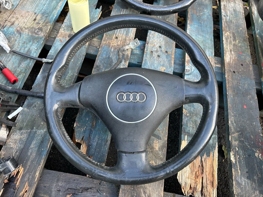AUDI A3 8P1 Kormány 014882 1. kép