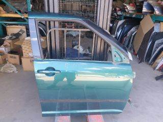 Suzuki Swift III SUZUKI SWIFT III Jobb első Ajtó (Részeivel)