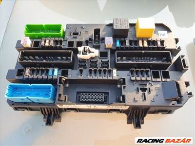 Opel Astra H, Opel Zafira B Biztosítéktábla HK 13206762