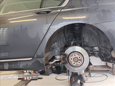 Légrugó kompresszor, légrugó
Mercedes,Audi,Porsche légrugó Légrugó kompresszor
