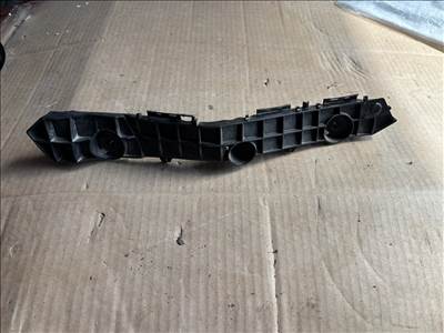 Toyota Yaris Cross (XP210) Hátsó lökhárító tartó bal 52576-0d470