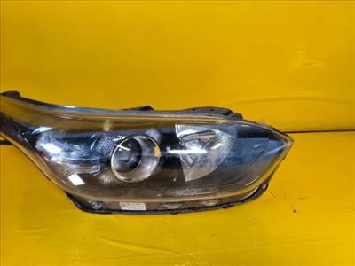 Kia Cee'd (CD) Jobb Fényszóró 92102j7051