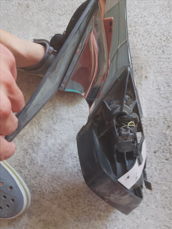 Tesla Model S tükör  2. kép