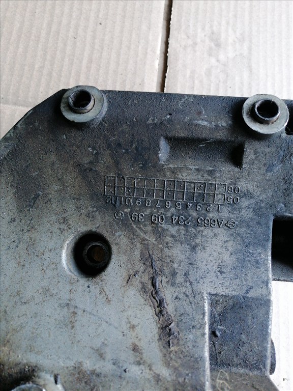 SsangYong Actyon Generátor tartó bak a6652340939 2. kép